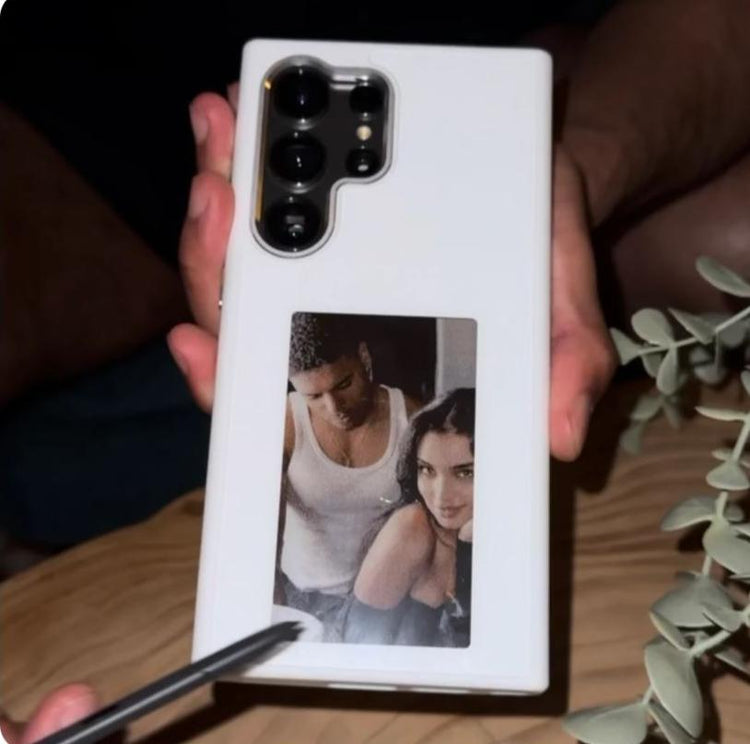 E - Ink Digital Photo Case for Samsung - My Own Cosmos